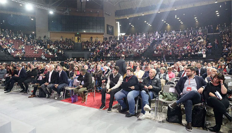 Οι μεγάλες κόντρες αναζωπύρωσαν το ενδιαφέρον των συνέδρων