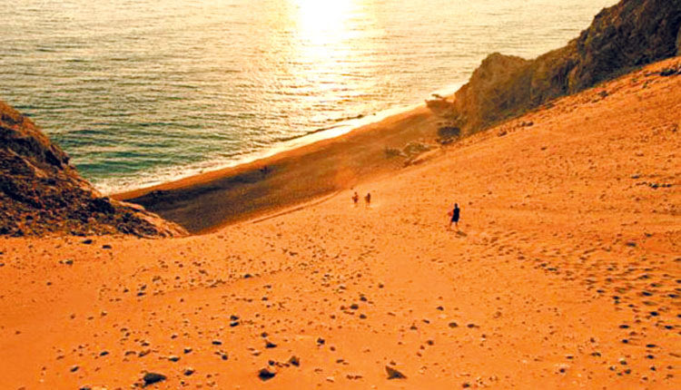 Η Ε. ΒΡΕΝΤΖΟΥ ΑΠΟΔΟΜΕΙ ΤΟ ΝΟΜΟΣΧΕΔΙΟ Με κανόνες αγοράς η διαχείριση του αιγιαλού 