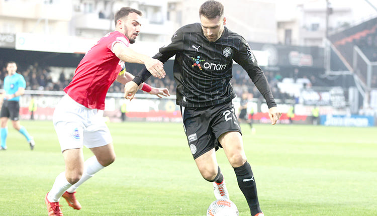 Ο Τοράλ (φωτό) αλλά και ο Μπάκιτς θα απουσιάζουν από το αυριανό ματς