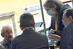 Μια ενδιαφέρουσα φωτογραφία δημοσίευσε το darkroom…Σάββατο μεσημέρι (αυτό που πέρασε) μεσούντος του συνεδρίου ΣΥΡΙΖΑ, σε ταβερνείο ο Αλέκος Αλαβάνος βρέθηκε με τον Παναγιώτη Λαφαζάνη