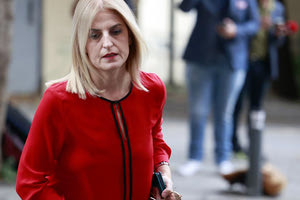 ΔΩΡΑ ΑΥΓΕΡΗ