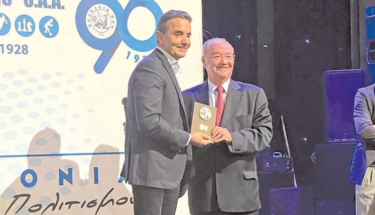 Από τη βρά-βευση του κ. Καλατζή