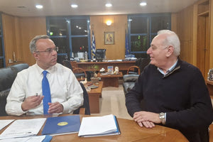 Η σύνδεση νέου αεροδρόμιου και Βιάννου στην ατζέντα συνάντησης Σταϊκούρα – Μπαριτάκη