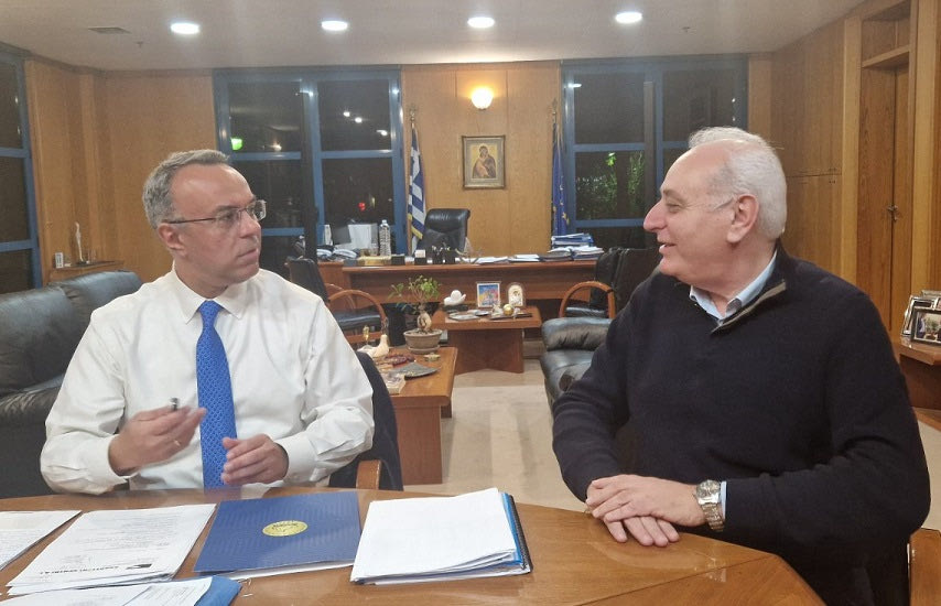 Η σύνδεση νέου αεροδρόμιου και Βιάννου στην ατζέντα συνάντησης Σταϊκούρα – Μπαριτάκη