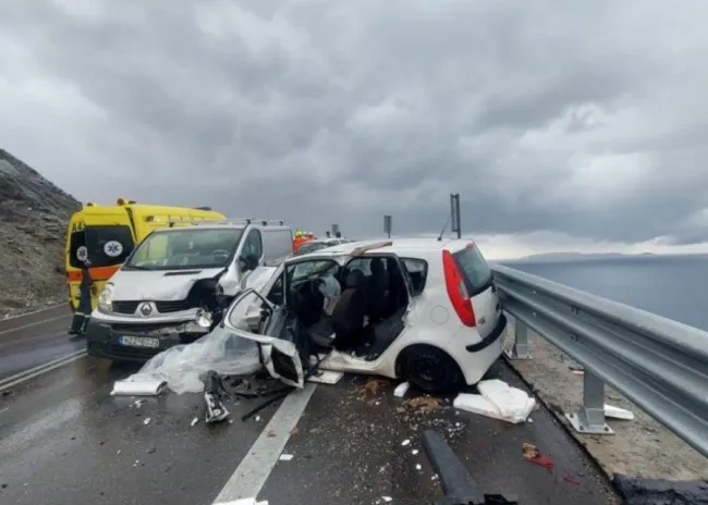 Οδύνη και σπαραγμός στην κηδεία του μικρού Νικόλα