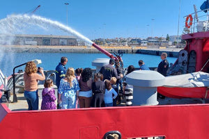 Στο λιμάνι του Ηρακλείου παιδιά των χωριών SOS