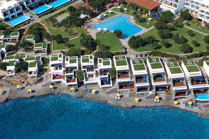 Τι απαντά η εταιρεία Μαντωνανάκη για τον πλειστηριασμό των 2 ξενοδοχείων στην Ελούντα