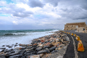 Υποχωρούν καταιγίδες και βροχοπτώσεις, παραμένουν τα μποφόρ στην Κρήτη