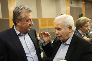 Πλήθος κόσμου στην Ανδρόγεω για τον Μίμη Ανδρουλάκη