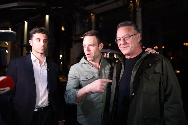 ΚΑΣΣΕΛΑΚΗΣ ΠΑΡΤΥ ΜΠΑΡ