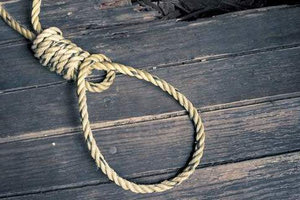 Βρέθηκε απαγχονισμένη 38χρονη σε σπίτι στην περιοχή του Μπεντεβή