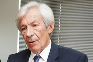 Ο Γ.Χαλκιαδάκης διοικητής σε ΠΑΓΝΗ και  Βενιζέλειο- «Πόλεμος» αν γίνει συγχώνευση