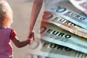 Επίδομα παιδιού: Από Δευτέρα οι αιτήσεις