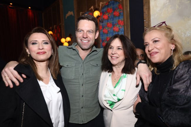 ΚΑΣΣΕΛΑΚΗΣ ΠΑΡΤΥ ΜΠΑΡ