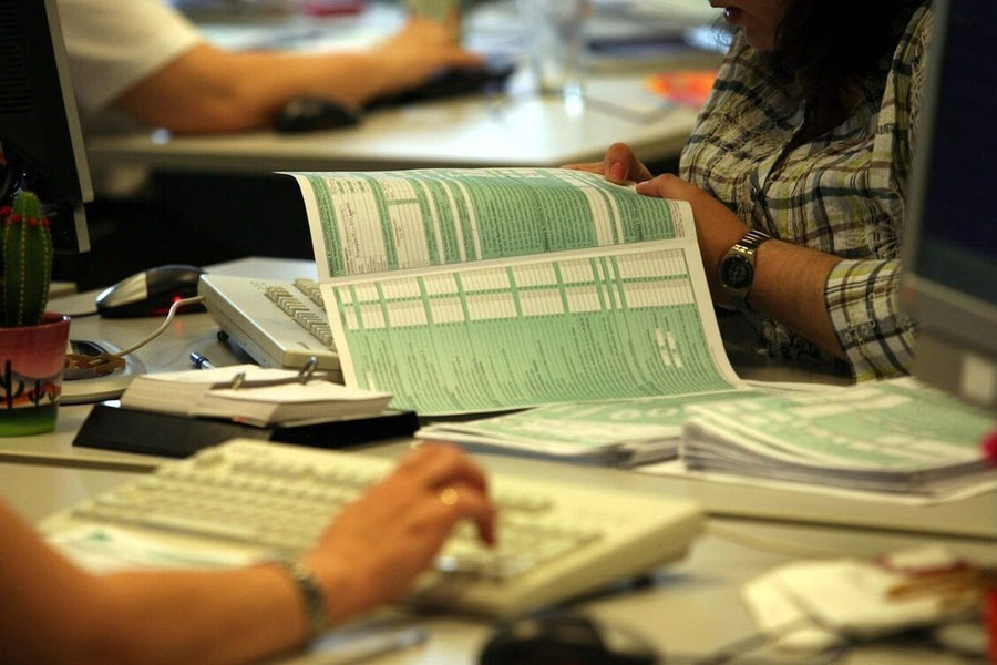 Τι αλλάζει φέτος σε φορολογικές δηλώσεις, ΦΠΑ και Ε9