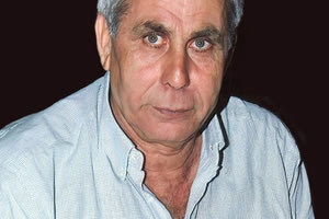 Φωτογραφία στη μνήμη Μανόλη Γαρεφαλάκη