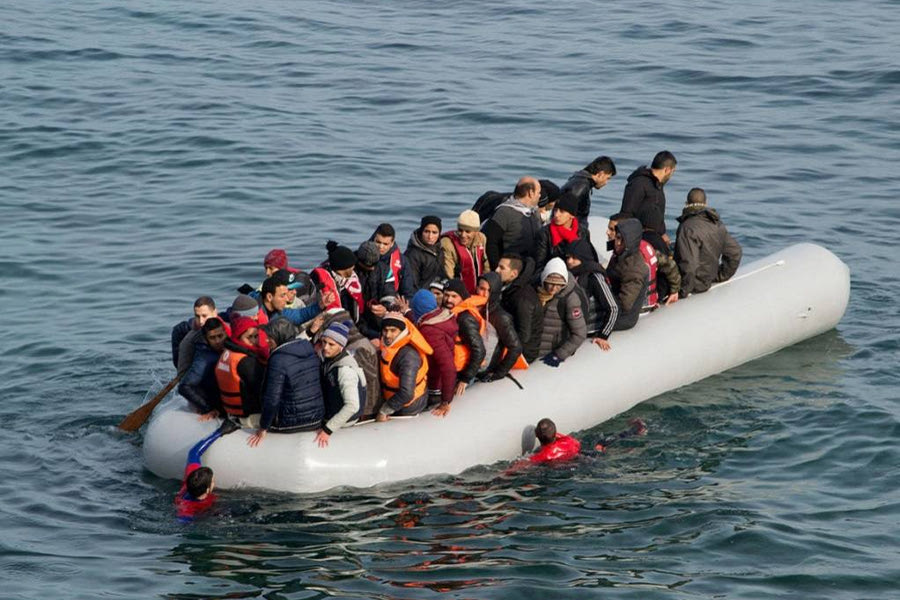 Νέα “καραβιά” μεταναστών στους Καλούς Λιμένες – μεταφέρονται στο παλιό ΚΤΕΛ Ηρακλείου