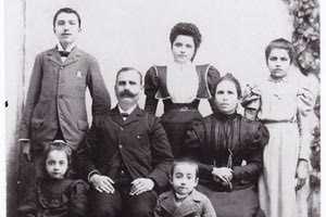 Νίκος Καζαντζάκης! Γεννήθηκε σαν σήμερα, πριν από 141 χρόνια…