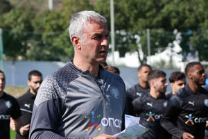 Δέλλας σε παίκτες: “Βγάλτε από μέσα σας ό,τι σας βαραίνει”