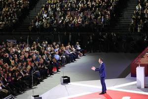 Το γάντι που σήκωσε ο Κασσελάκης, οι διαδικασίες και η αναζήτηση υποψηφιότητας που θα πάει μαζί του στις εκλογές