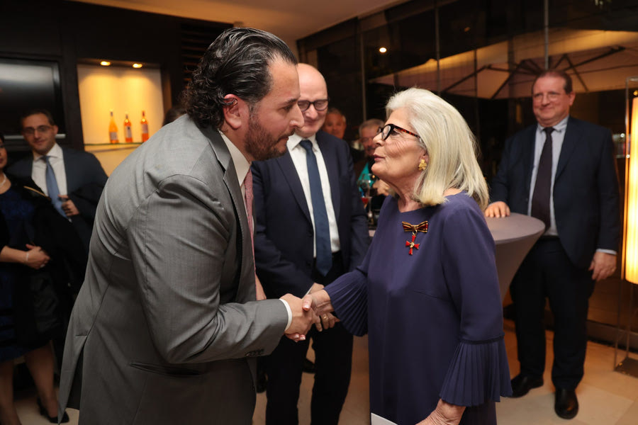 Η αλλαγή φρουράς στο Γερμανικό προξενείο και η είδηση