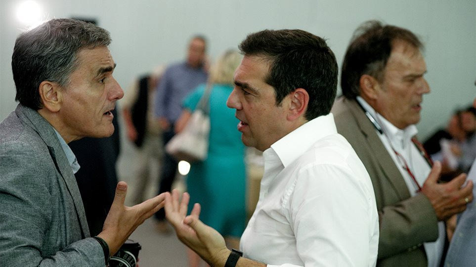 Τσακαλώτος προς Τσίπρα: Κάνε τουλάχιστον αυτοκριτική!