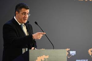 Ο Τζιτζικώστας ξανά πρόεδρος της ΕΝΠΕ