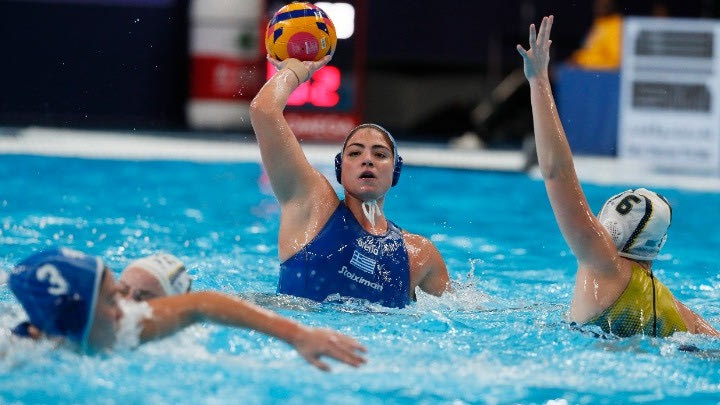 Με άνεση στους προημιτελικούς του Παγκοσμίου η εθνική πόλο γυναικών