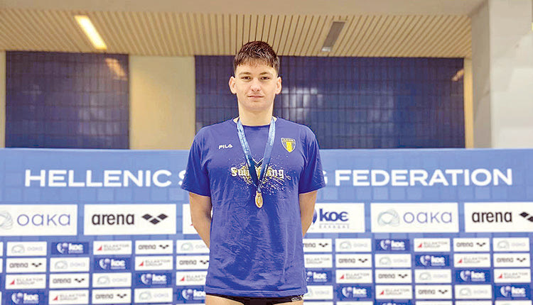  Ο Νίκος Σπαθαράκης