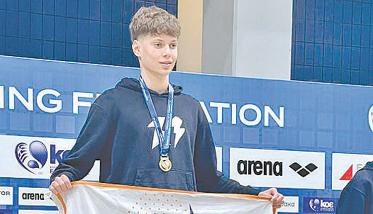  Ο Κωνσταντίνος Χουρδάκης