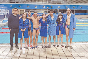 Η ομάδα του «Ωκεανού με τον προπονητή τους