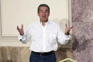 Την προσεχή Δευτέρα, στις 11:00, θα ανακοινωθεί το νέο κόμμα του Ανδρέα Λοβέρδου.