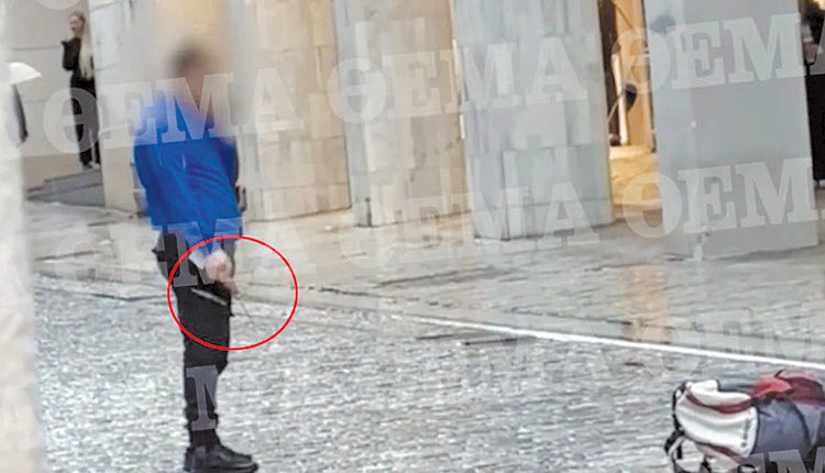 Ο δράστης της επίθεσης λίγο πριν συλληφθεί