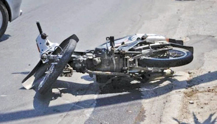 Πρώτα ενεπλάκη σε τροχαίο, μετά εγκατέλειψε τον οδηγό της μηχανής (φωτό αρχείου)