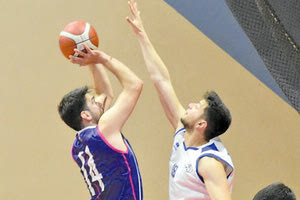 Φάση από το δραματικό ματς Κύδων-Ηρόδοτος (φωτό: athlitiko.gr)