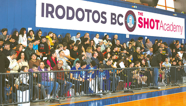 Κατάμεστο απο κόσμο το κλειστό Ν. Αλικαρνασσού στο Final 4 των νεανίδων