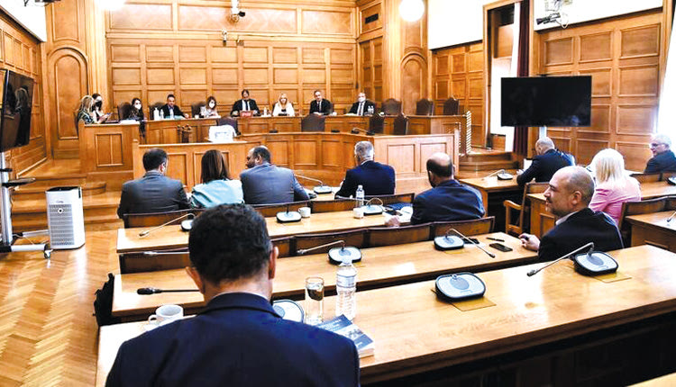 Τέμπη: Η λειψή δικογραφία και η κατάθεση των πορισμάτων στην Εξεταστική