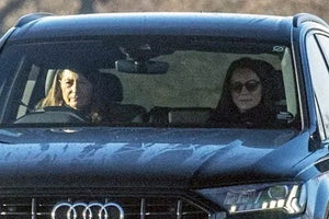 Μας περνούν για χαζούς, δεν είναι η Κέιτ»!