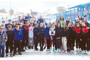 Οι επίλεκτοι κολυμβητές στην πρώτη τους προπόνηση