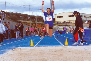 Οι μικροί εγκαινίασαν τον στίβο του σταδίου Αρκαλοχωρίου