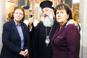 Η παρουσία της υπουργού Πολιτισμού Λίνας Μενδώνη στο Αρχιεπισκοπικό Μέγαρο Ηρακλείου και τον Άγιο Μηνά έδειξε την ξεκάθαρη διαφοροποίηση της Εκκλησίας της Κρήτης