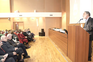 ΜΕ ΜΕΓΑΛΗ ΕΠΙΤΥΧΙΑ Η ΟΜΙΛΙΑ ΤΟΥ ΝΙΚΟΥ ΨΙΛΑΚΗ ΓΙΑ ΤΙΣ ΠΕΡΙΠΕΤΕΙΕΣ ΤΗΣ ΚΑΣΤΡΙΝΗΣ ΑΠΟΚΡΙΑΣ Από το πανηγύρι του φυσικού κόσμου στις ημίγυμνες Βραζιλιάνες