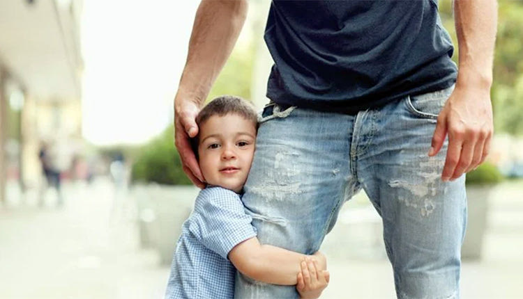 “Ελάτε μαζί μας” λέει στους γονείς που μεγαλώνουν μόνοι τα παιδιά τους η κ. Μερίνα Ματζαπετάκη