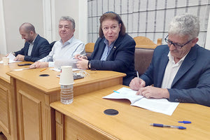 Στο Δικταίο Άντρο με... αναβατόρια