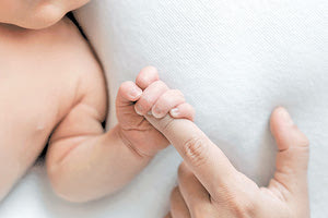 Τραγωδία για οικογένεια στην Πάτρα: Πέθανε το 2,5 μηνών βρέφος τους