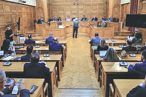 Η «γαλάζια» πλειοψηφία δεν είδε πολιτικές ευθύνες