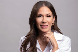 Η κ. Βατσινά