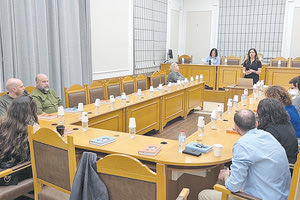 Από την πρώτη συνάντησης οργανωτικής επιτροπής της Παγκρήτιας Συνέλευσης Νέων