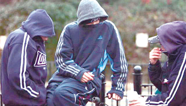 ΣΥΜΜΟΡΙΑ ΑΝΗΛΙΚΟΙ