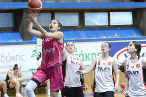 Στιγμιότυπο από το παιχνίδι κορασίδων Ανδρογέας- Ηρόδοτος